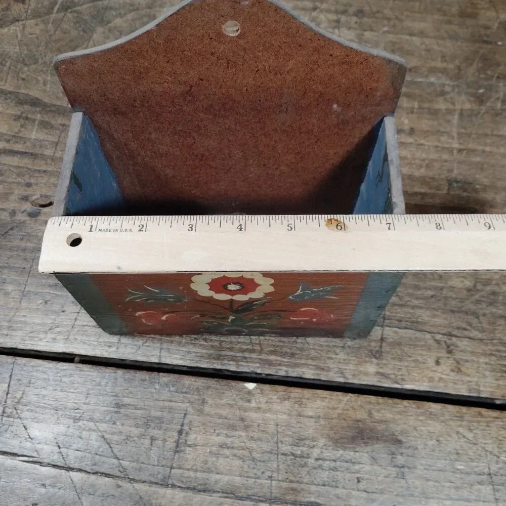 Vintage Primitive Painted Wall Box Hanging Desktop Storage Folk Art Flower Paint